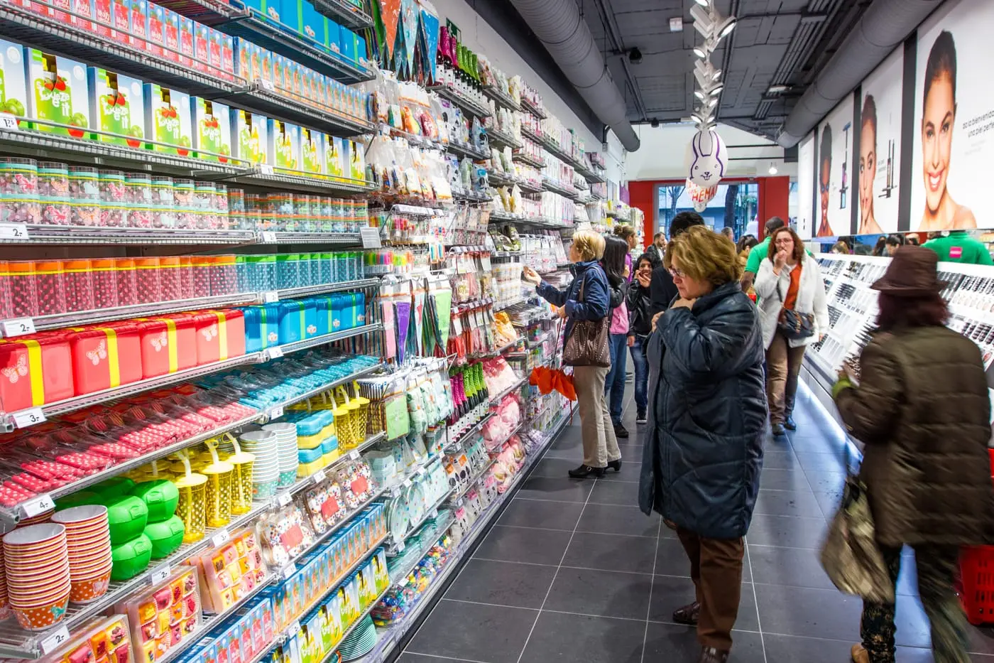 HEMA shop floor